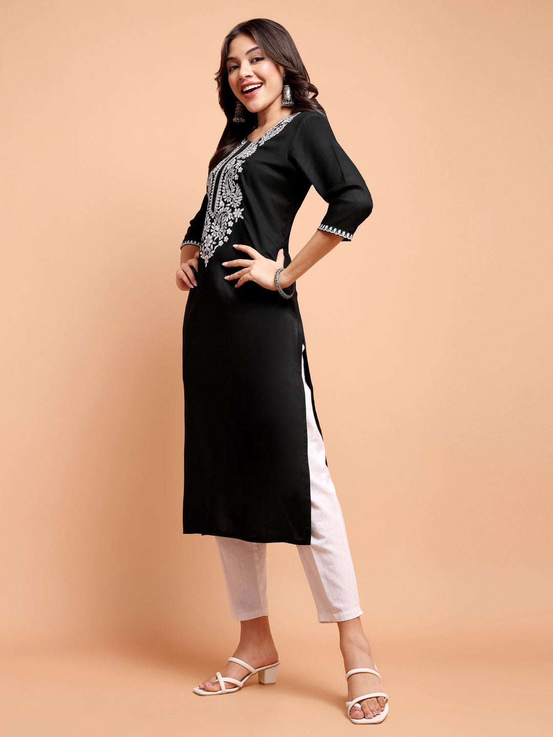 ALANKARI Black Ethnic Motifs Embroidered Chikankari Kurta